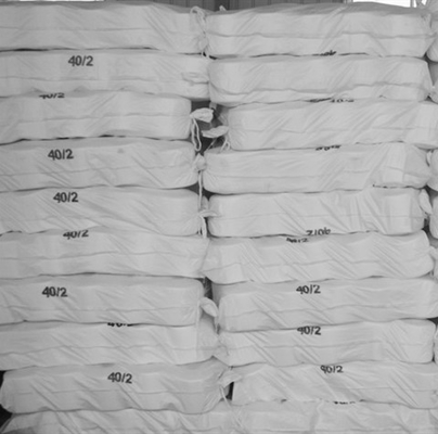 リング スパン 染め た ポリエステル 糸 60 / 2 60 / 3 収縮 低さ 縫製 耐久性