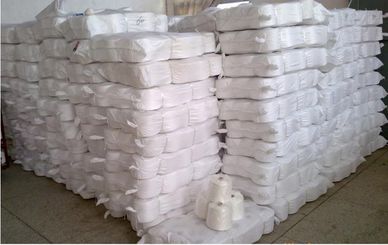 色 100%ポリエステル スプーン 糸 縫い糸